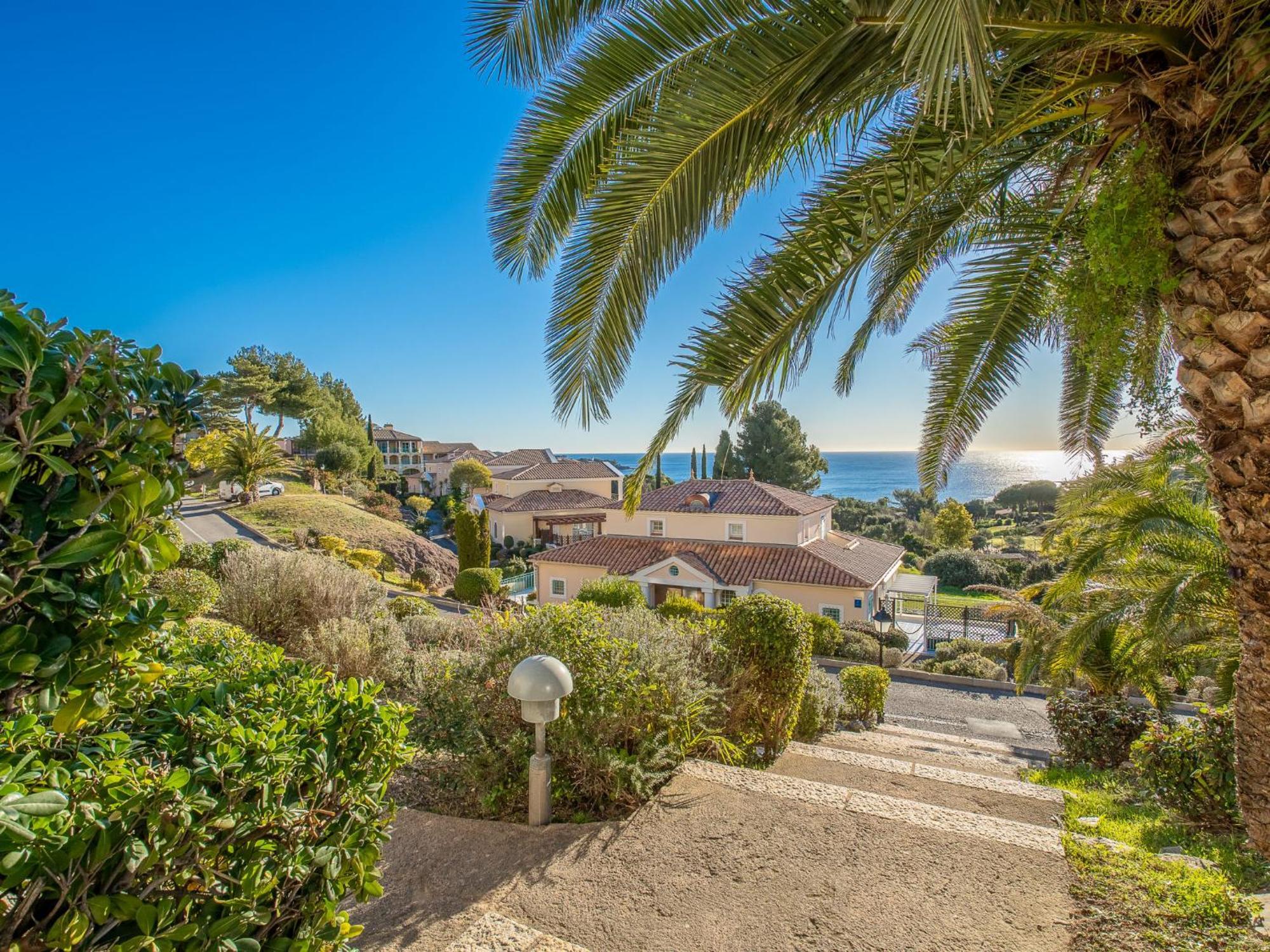 Apartment Village Cap Esterel - Le Village-81 By Interhome Saint-Raphaël Екстериор снимка