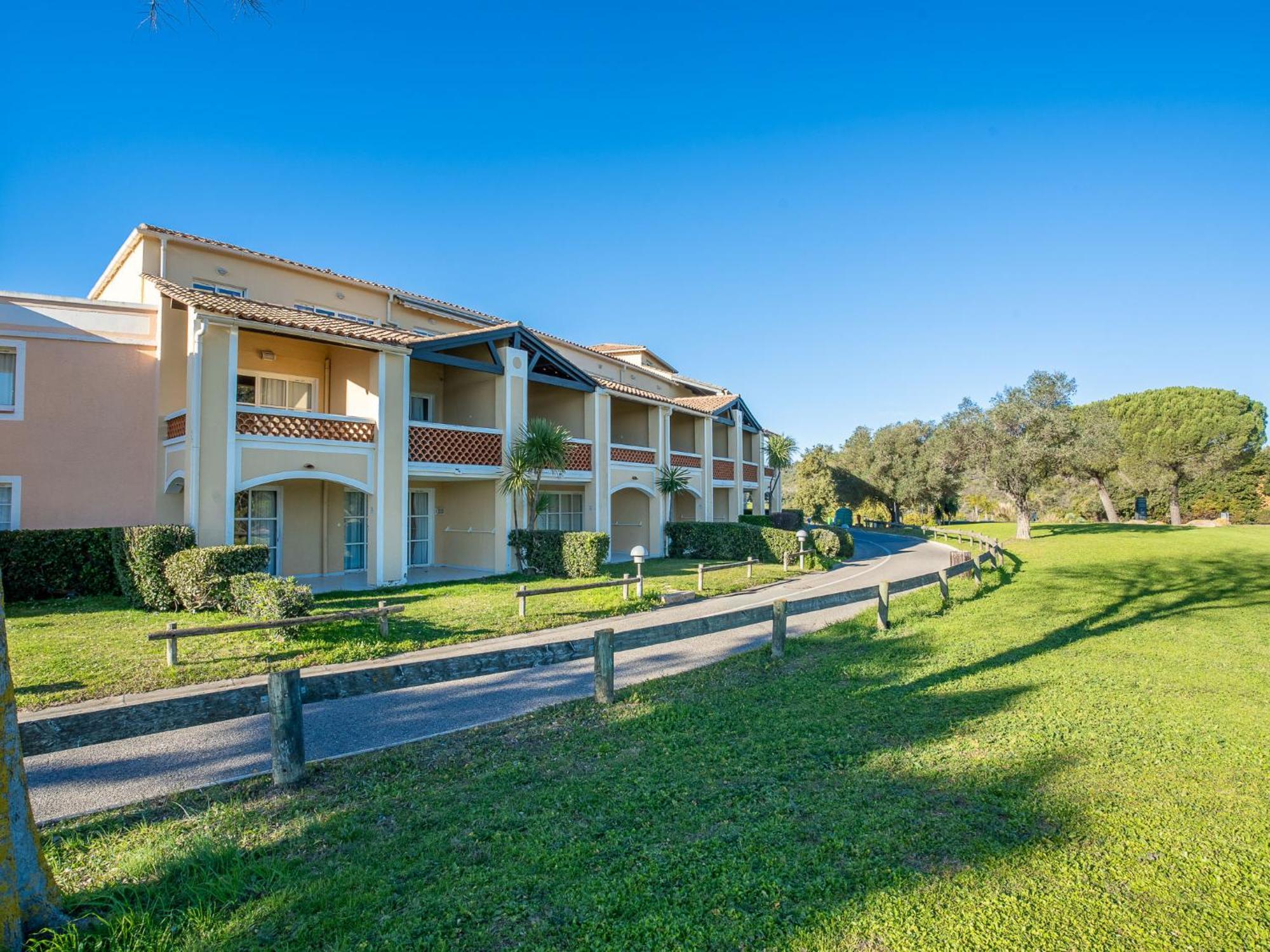 Apartment Village Cap Esterel - Le Village-81 By Interhome Saint-Raphaël Екстериор снимка