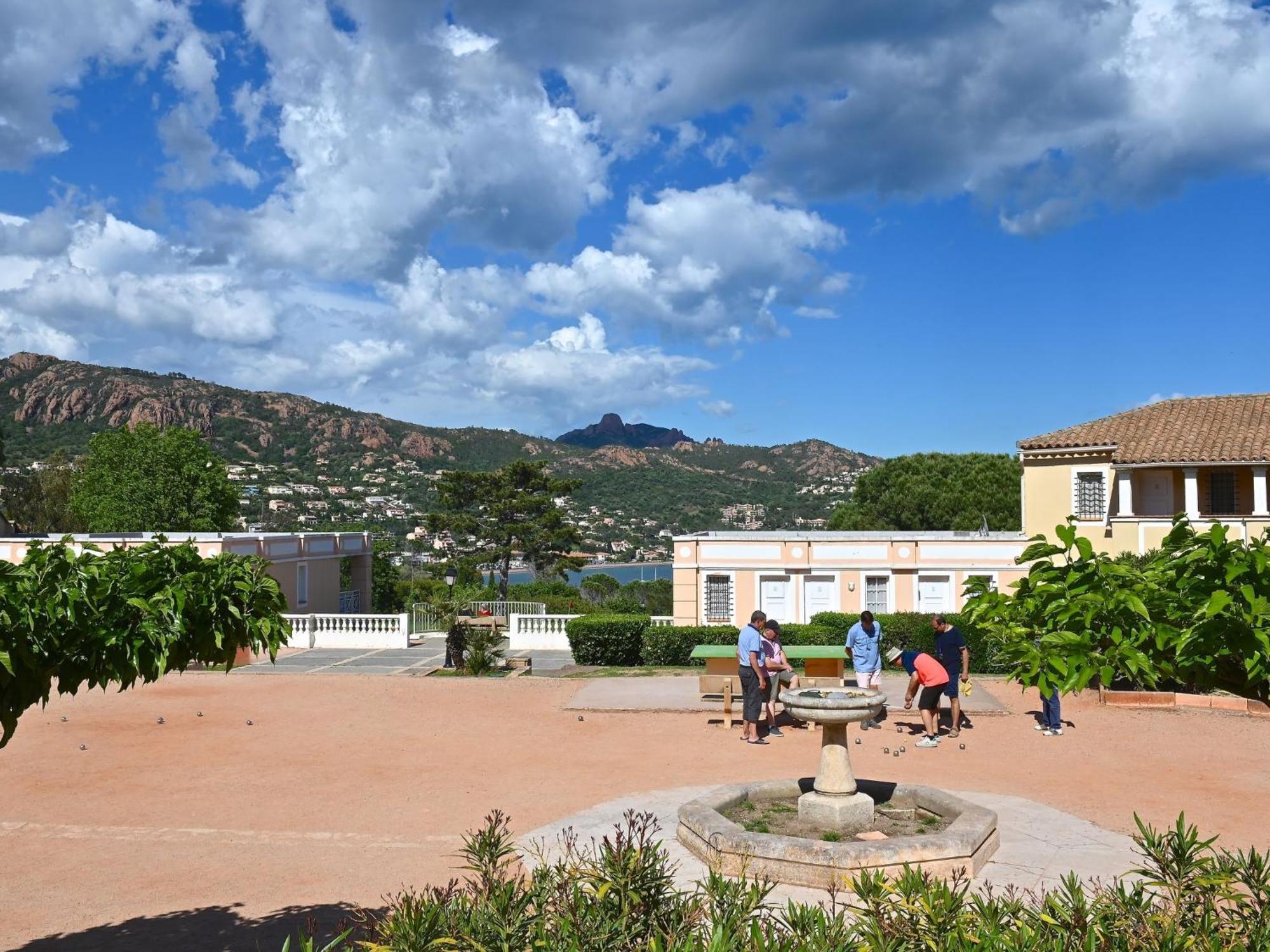 Apartment Village Cap Esterel - Le Village-81 By Interhome Saint-Raphaël Екстериор снимка