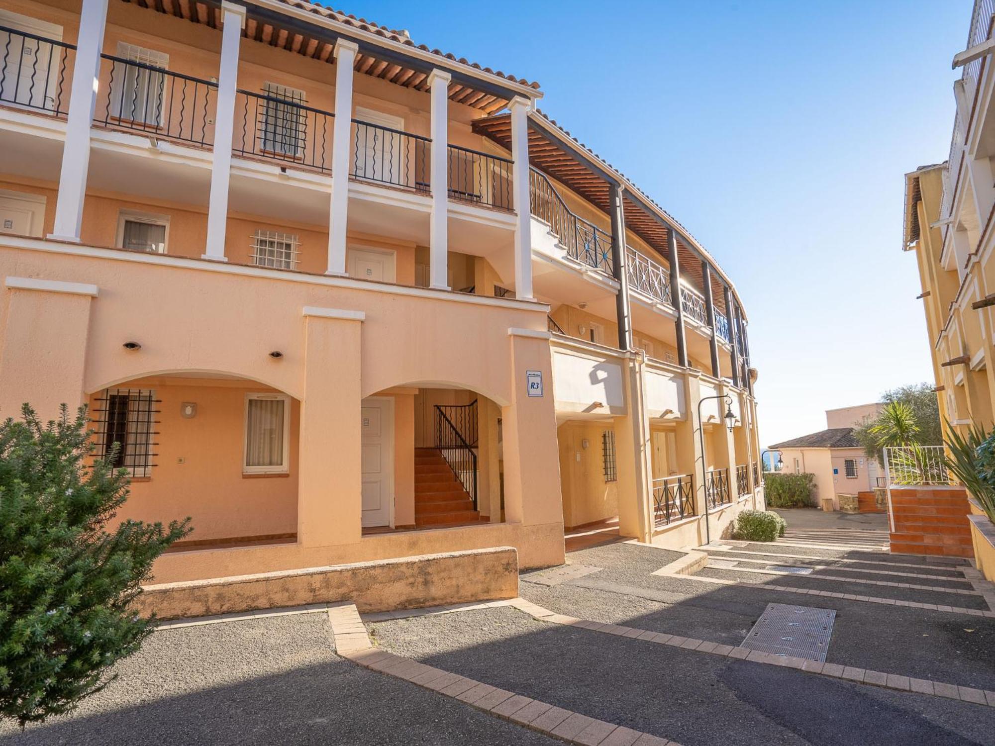 Apartment Village Cap Esterel - Le Village-81 By Interhome Saint-Raphaël Екстериор снимка